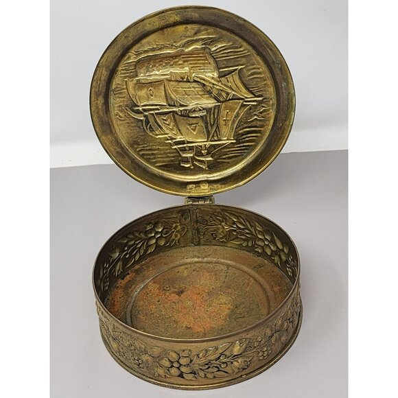 Vintage Brass & Wood Ship Design Silent Butler/Bed Warming Pan With Handle - Picture 3 of 15